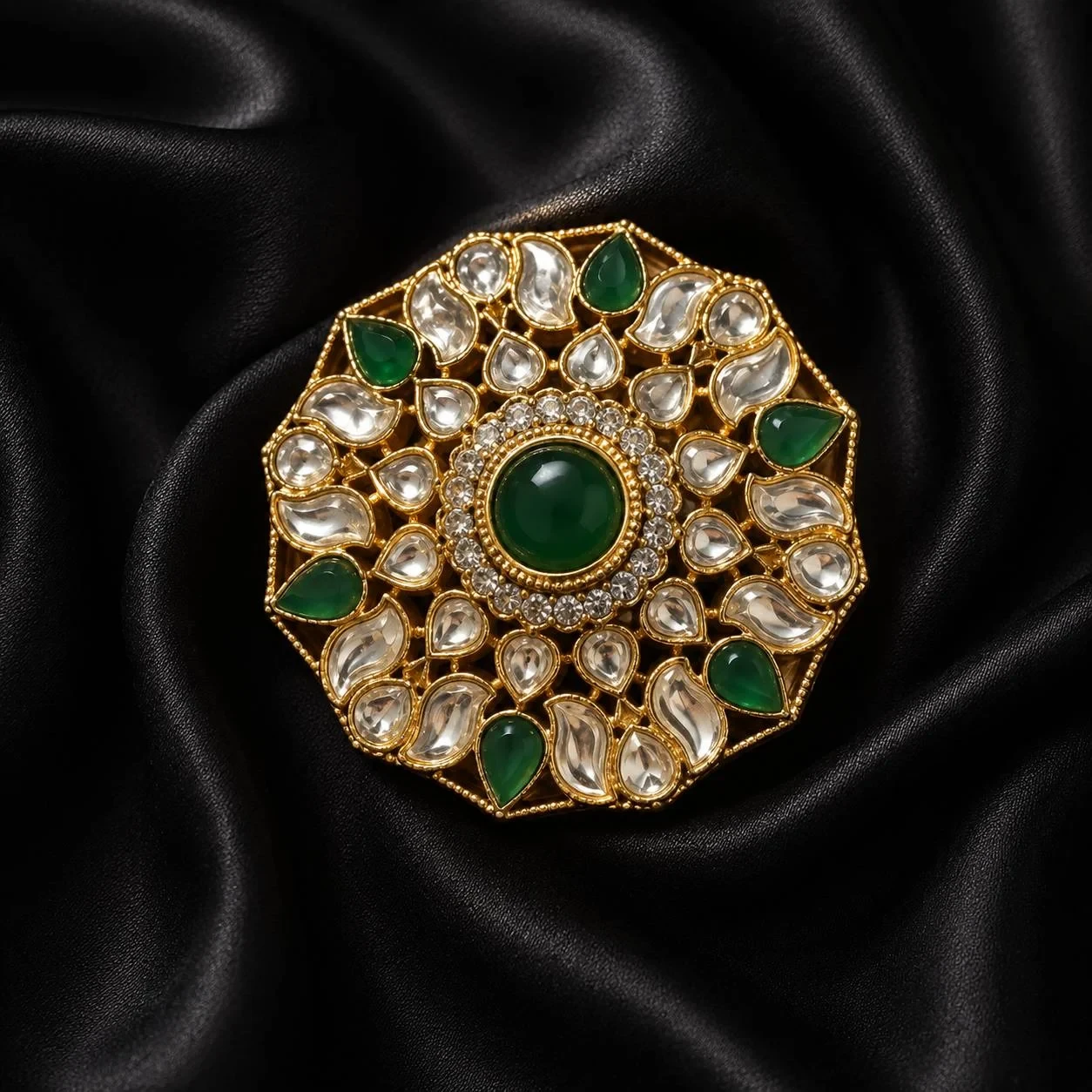Royal Emerald Halo Polki Ring